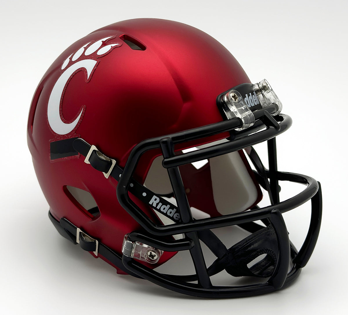 Cincinnati Bearcats Football Helmet Logo A Cincinnati Bearcats
