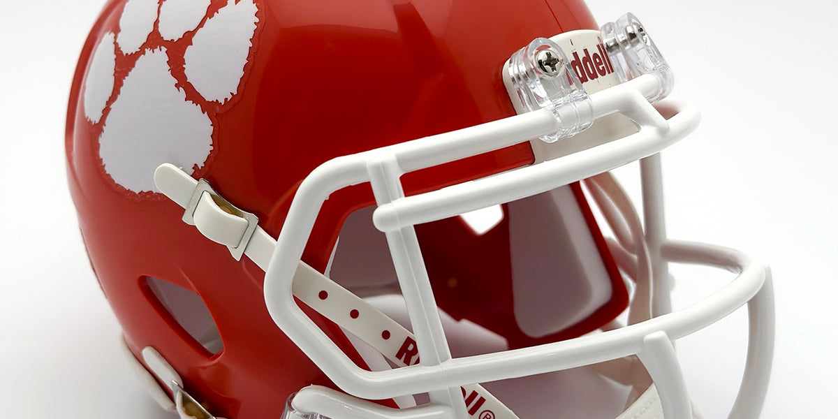 football center helmet Riddell Victor-I Youth w/Facemask point hookup is protected behind facemask to reduce friction on impact Internal RFLX Riddell SEC Pocket Pro Official